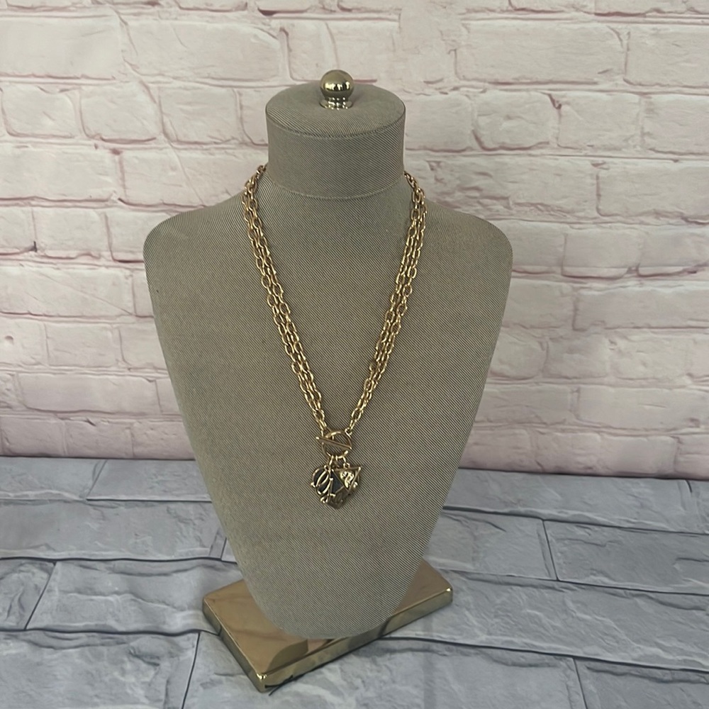 Guess gold toned necklace toggle clasp